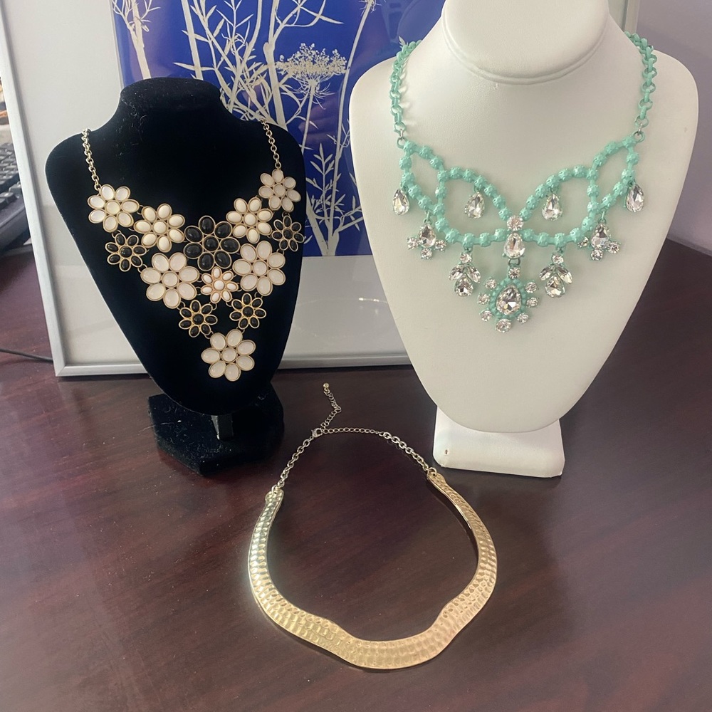 3 Necklaces lot